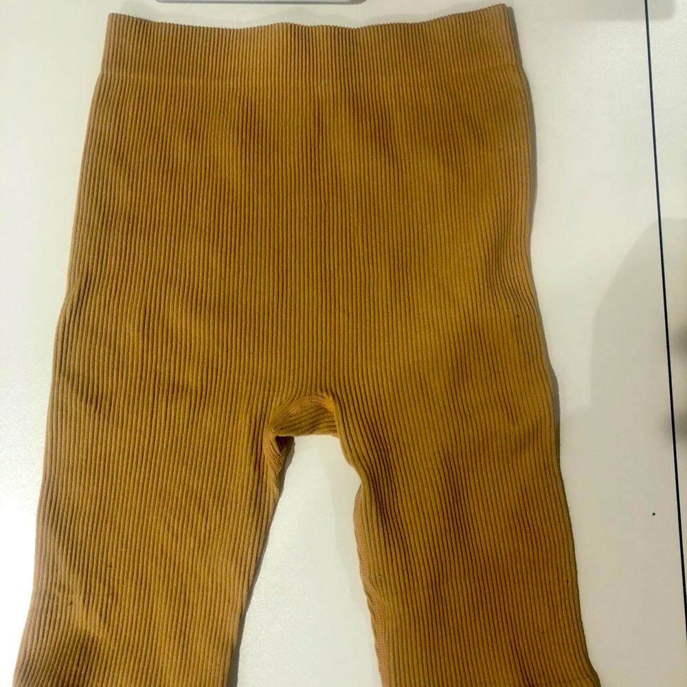 ZARA ribbed biker shorts